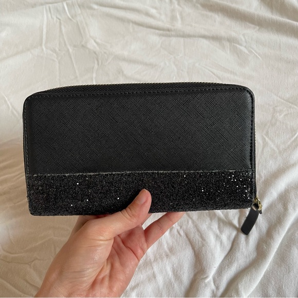 Kate Spade Black Leather Glitter Zip Around Large Wallet Zippy Gold - Picture 4 of 6